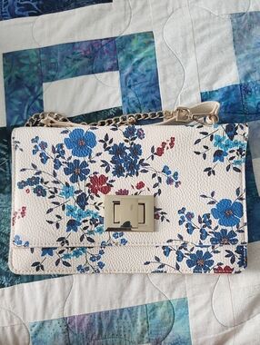 NWOT - Steve Madden Floral Print Crossbody Bag